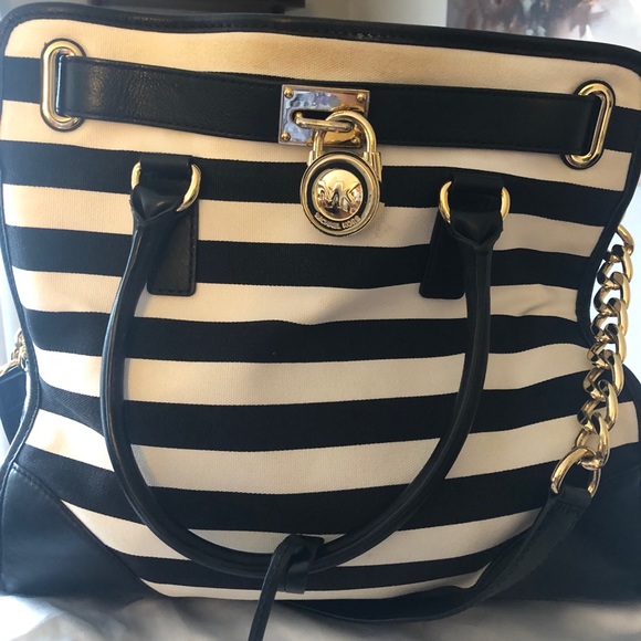 MICHAEL Michael Kors Handbags - Michael Kors Hamilton Tote lrg black white stripe MICHAEL Michael Kors Handbags - Michael Kors Hamilton Tote lrg black white stripe